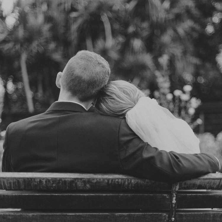 Emma + Daniel // Wedding - Coral Sea Resort